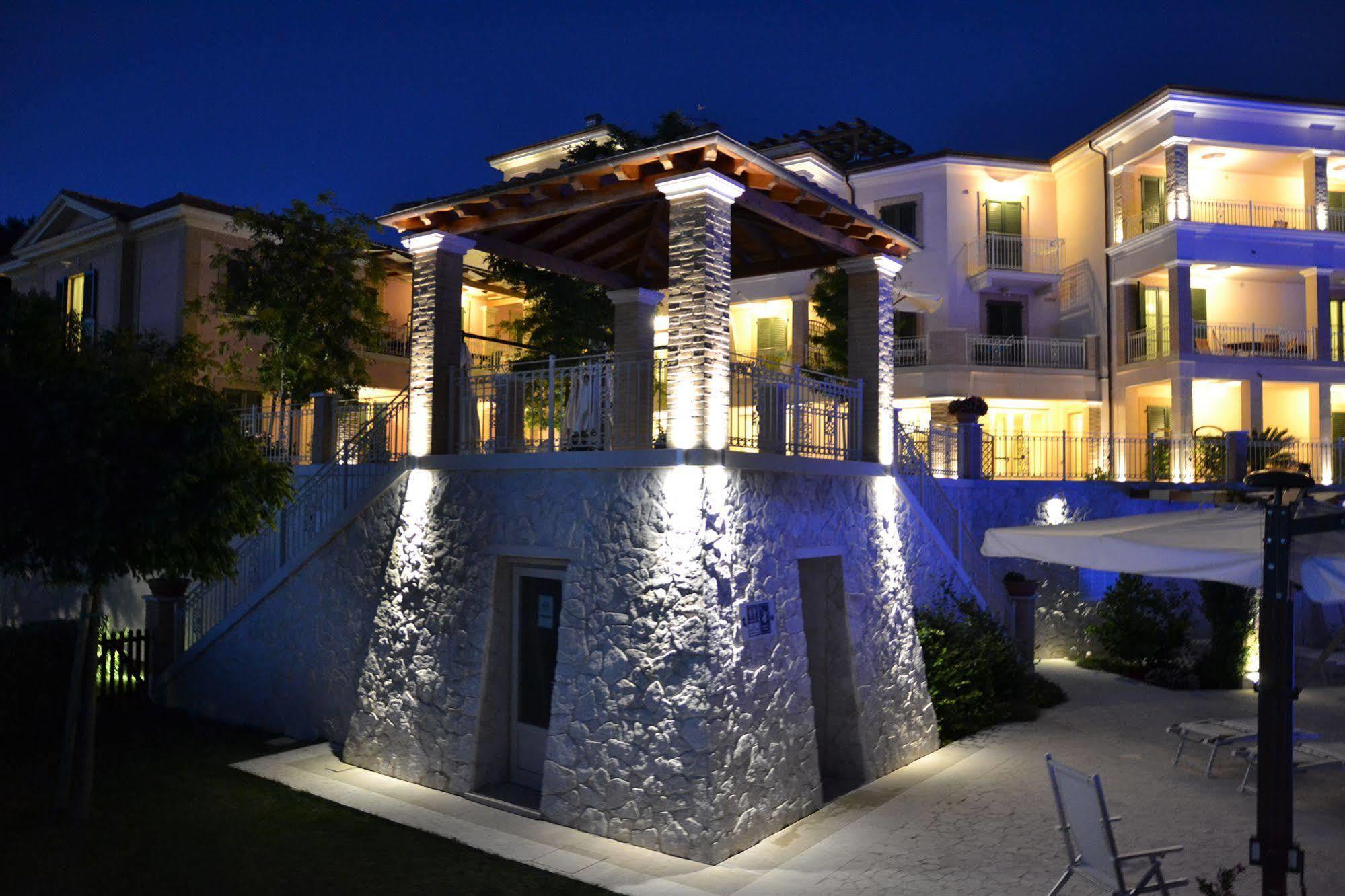 Incantea Resort Tortoreto Extérieur photo